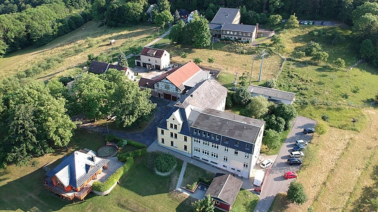 Bild: Luftaufnahme des Begegnungs- und Bildungszentrums Schwarzenshof